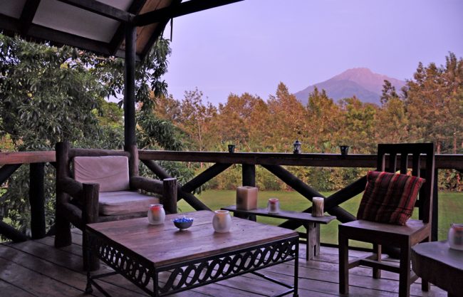 Twiga-gallery-28 balcony, table and chairs, relaxation, mountain view,style, table and chairs